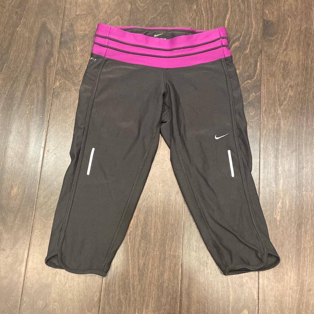 Nike crop